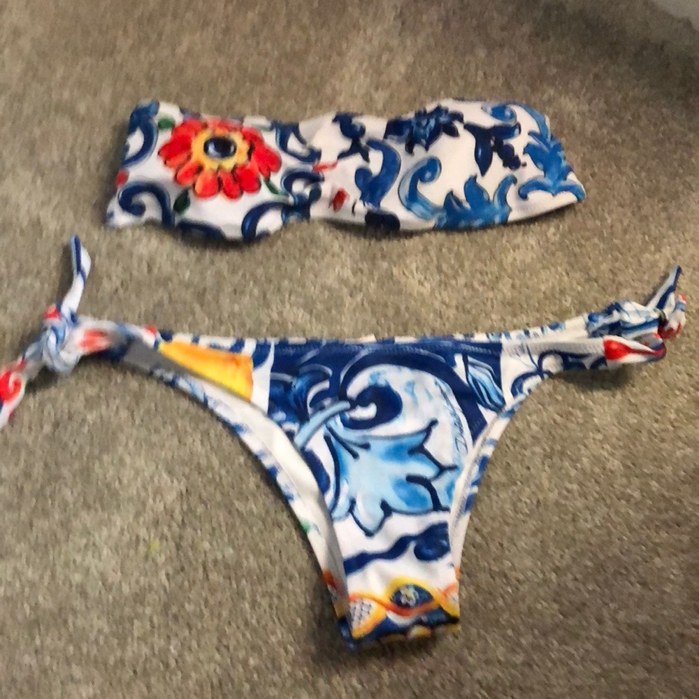 Bandeau bikini